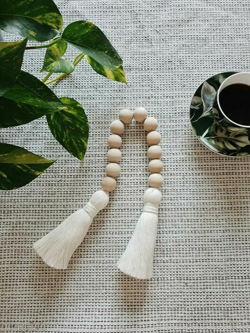 Boho zawieszka dekoracyjna z chwostem - ręcznie robiona ozdoba