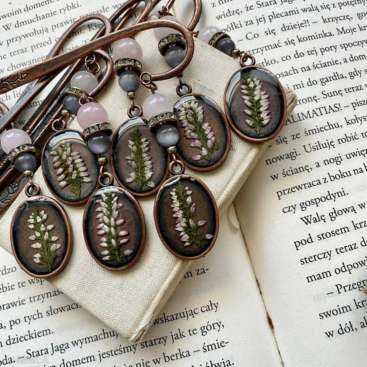 Prezent dla romantyczki: zakładka do książki z prawdziwym wrzosem (handmade)