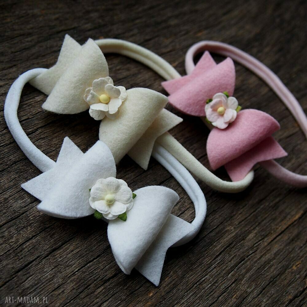 Niemowlęca opaska do włosów Floral Bow w kolorze ecru na chrzest