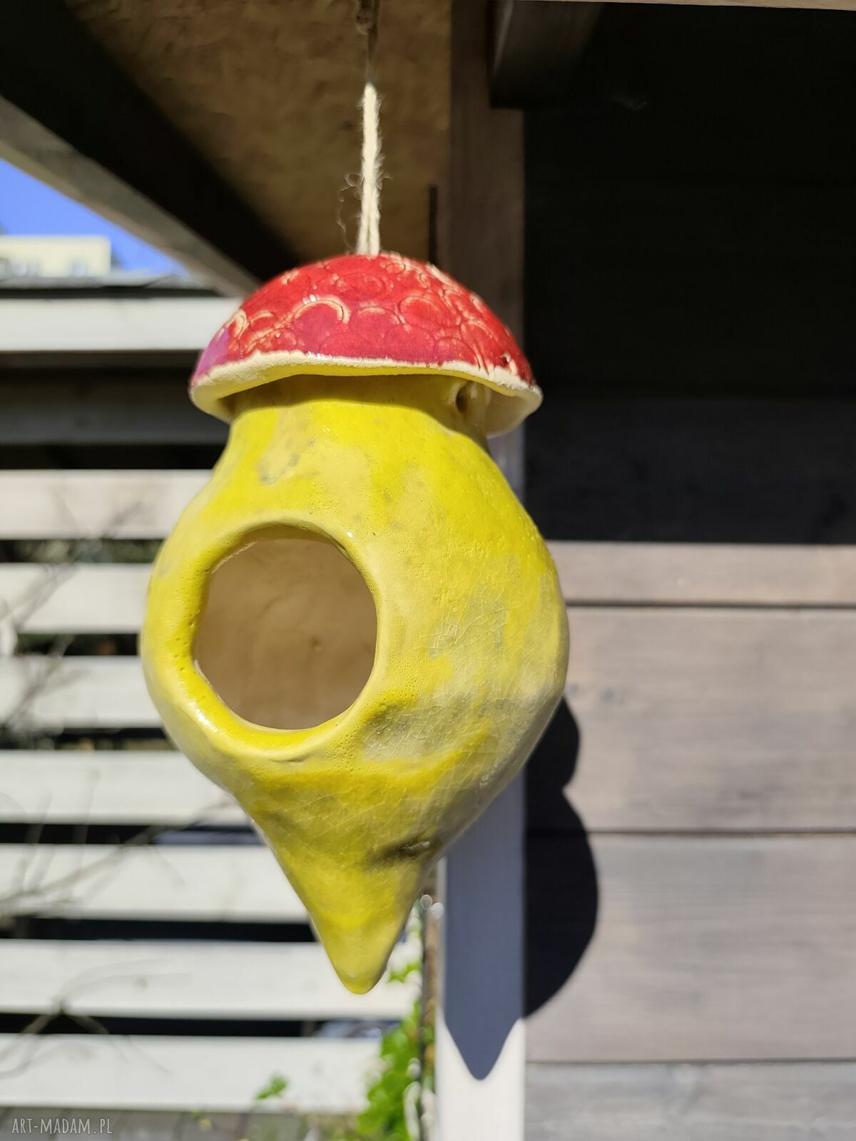 Domek ceramiczny do ogrodu - lampion z motywem ptaków