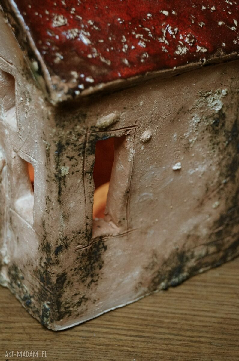 Domek ceramiczny - latarenka ozdobna