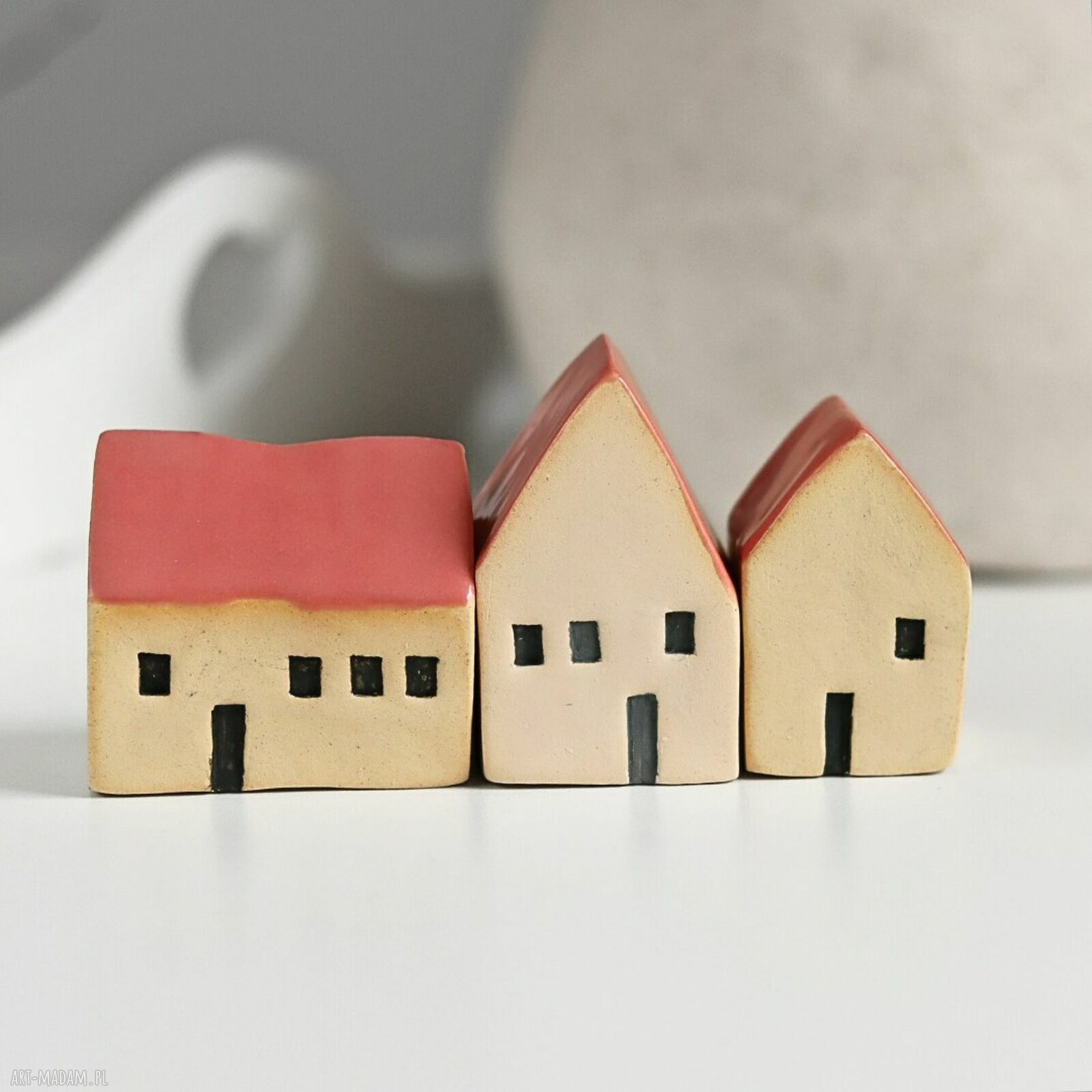 Ręcznie robione ceramiczne domki - zestaw 3 dekoracji