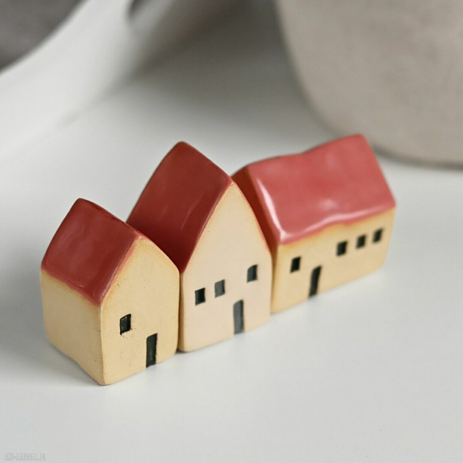 Ręcznie robione ceramiczne domki - zestaw 3 dekoracji