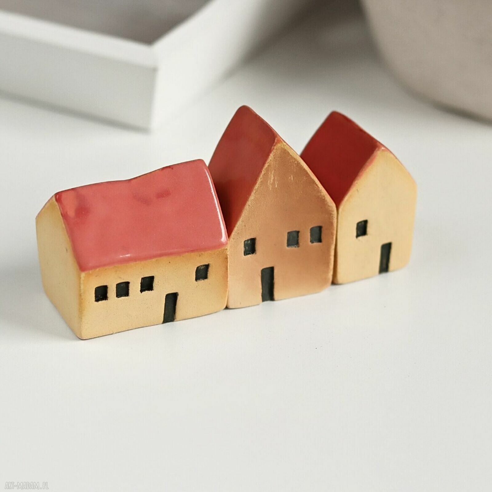 Ręcznie robione ceramiczne domki - zestaw 3 dekoracji