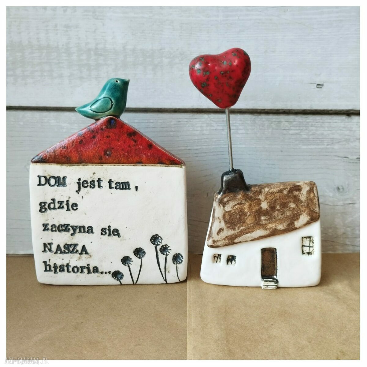 Domki pełne miłości - ceramiczne domki z sercem i sentencją
