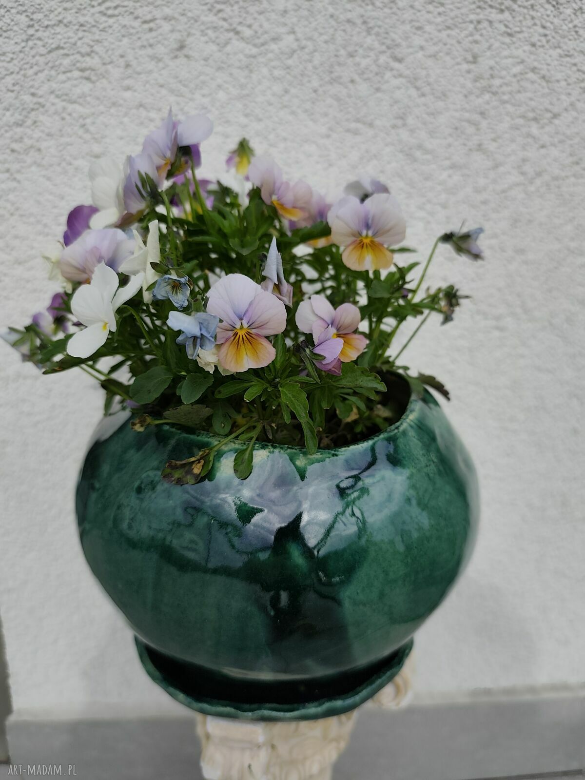 Zielona donica ceramiczna handmade - oryginalna osłonka na kwiaty