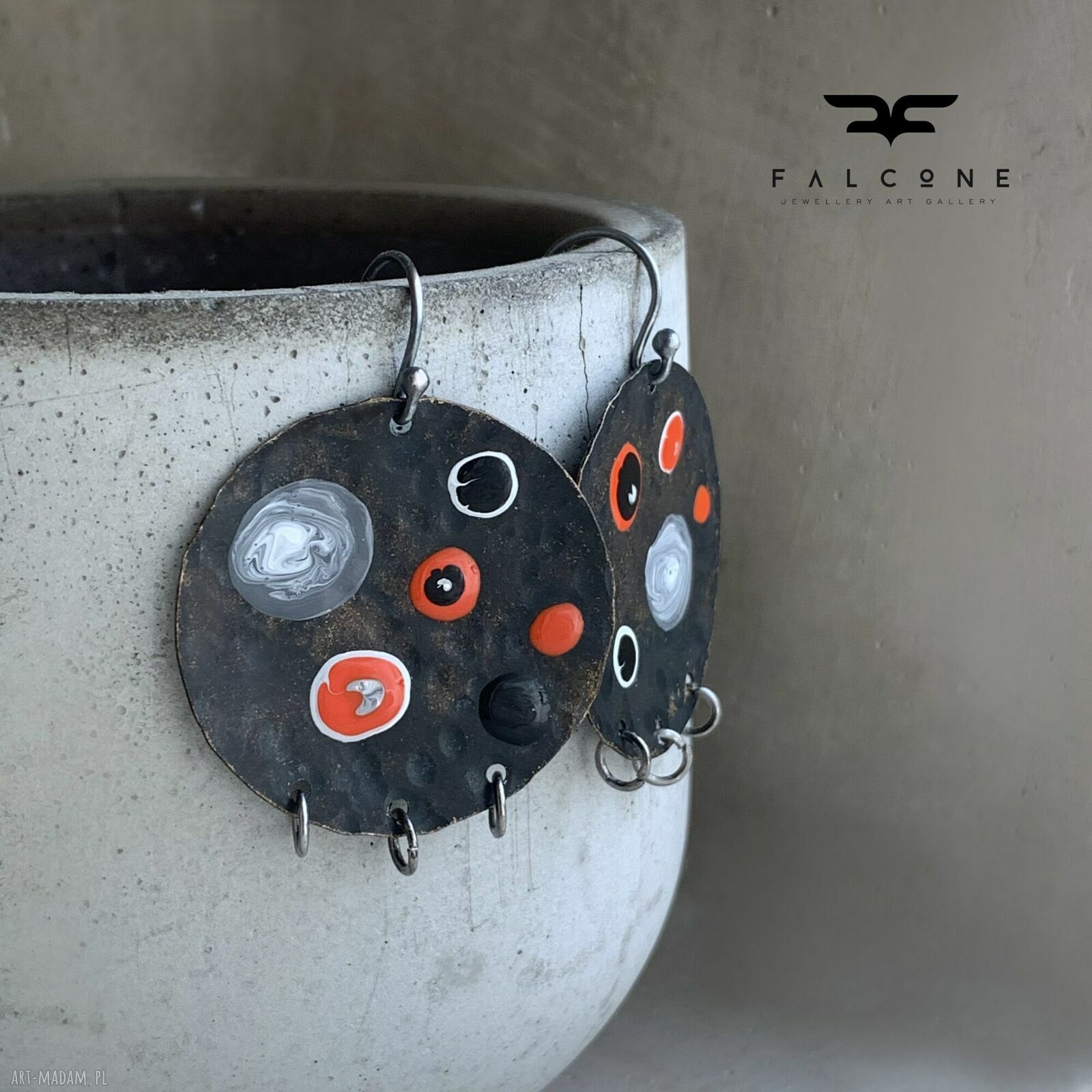 Kolczyki Dots - Ashy z czarną i czerwoną nutą