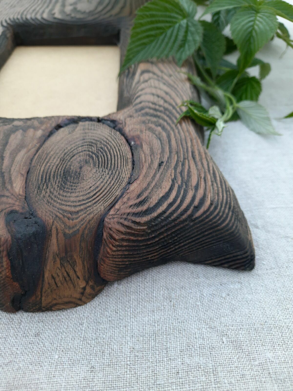 Drewniana ramka wisząca na zdjęcie 10x15 z sosny - Retro Duch