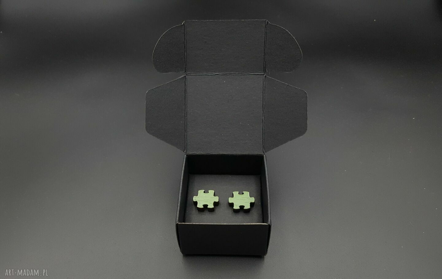 Kolczyki drewniane PUZZLE zielone - ręcznie malowane, hipoalergiczne