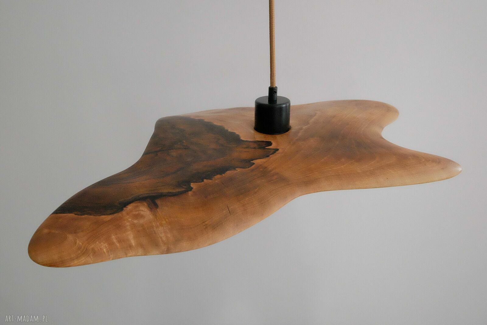 Lampa wisząca rzeźbiona z drewna - drewniany żyrandol do salonu i jadalni