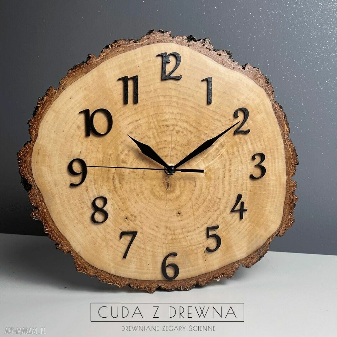 Drewniany zegar z plastra drewna brzozy 30 cm - personalizowany prezent