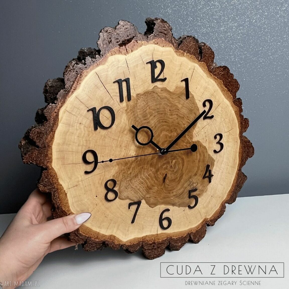 Drewniany zegar z plastra drewna brzozy 30 cm - personalizowany prezent