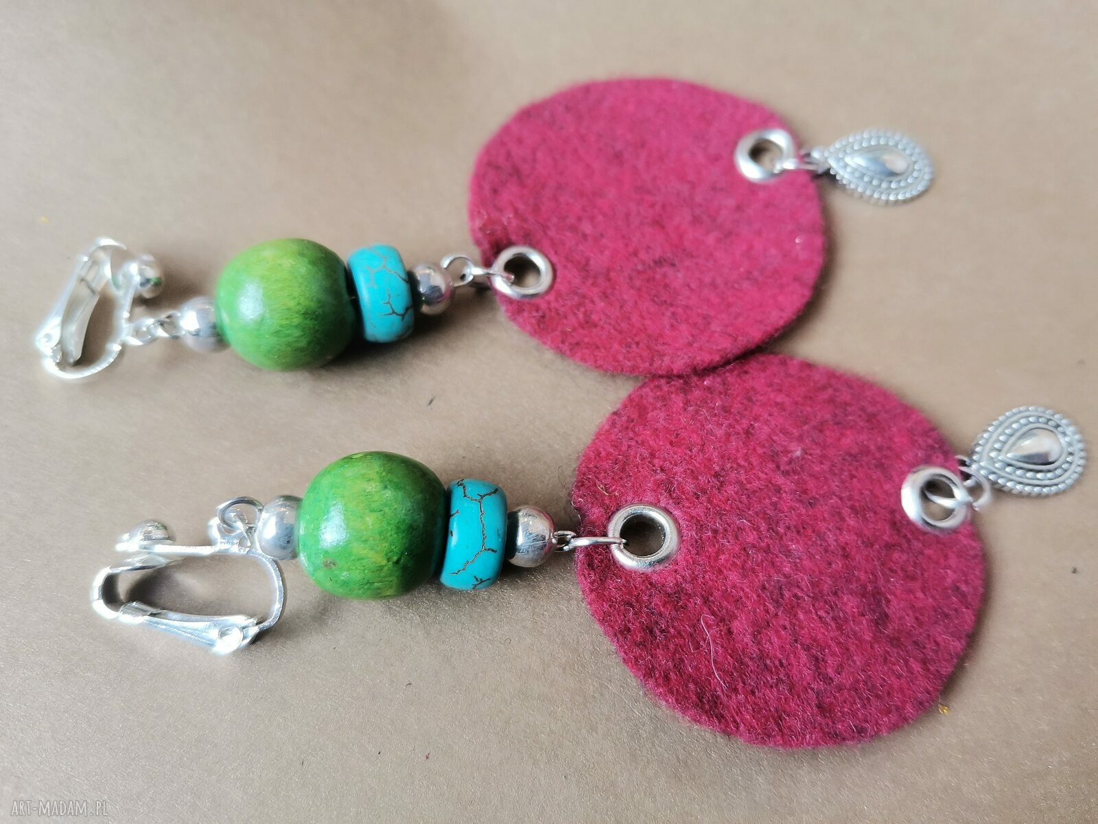 Klipsy drewno i filc Box X1 w stylu boho Frida na klipsach