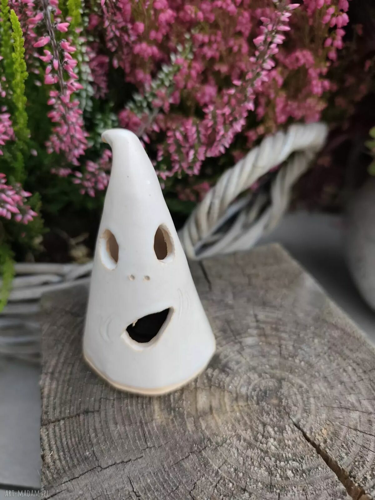 Biały ceramiczny duch - dekoracja na Halloween i jesień