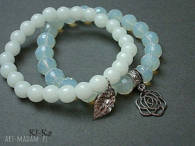 DUO WHITE AND LIGHT BLUE Handmade