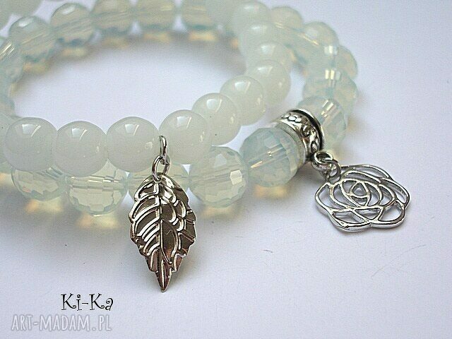 DUO WHITE AND LIGHT BLUE Handmade