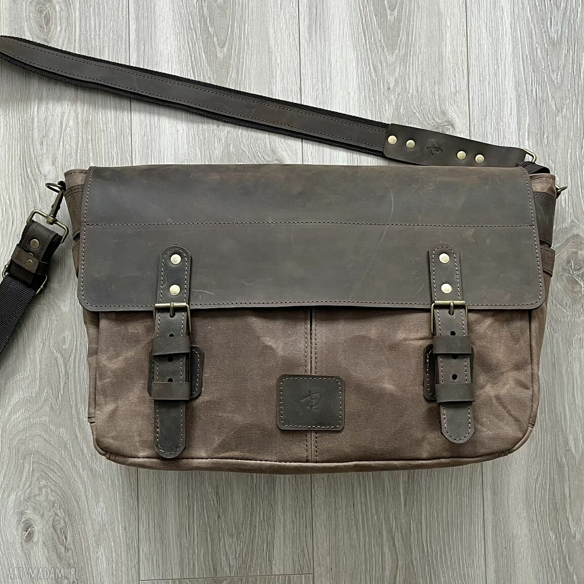 Duża brązowa torba skóry bawełny woskowanej vintage ramię