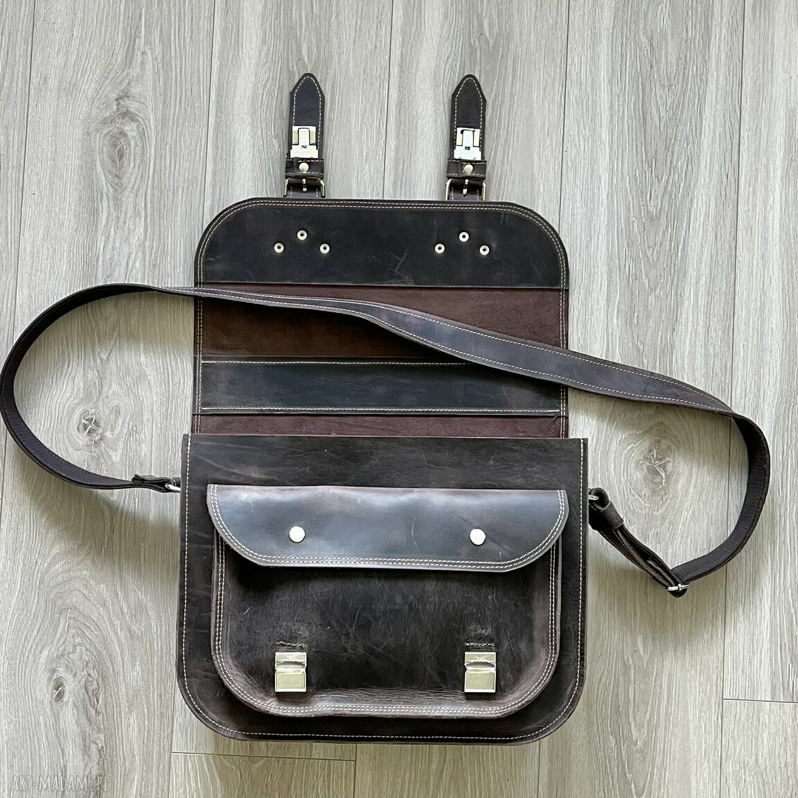 na ramię: Duża brązowa torba ze skóry na ramie w stylu Vintage. Autorskie