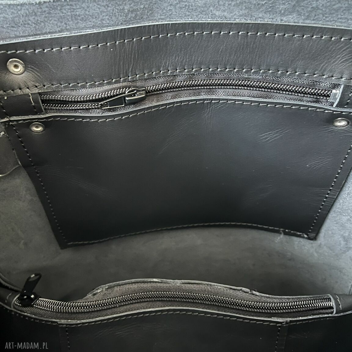 na ramię: Duża czarna torba ze skóry na ramię.Format A4. Hand Made