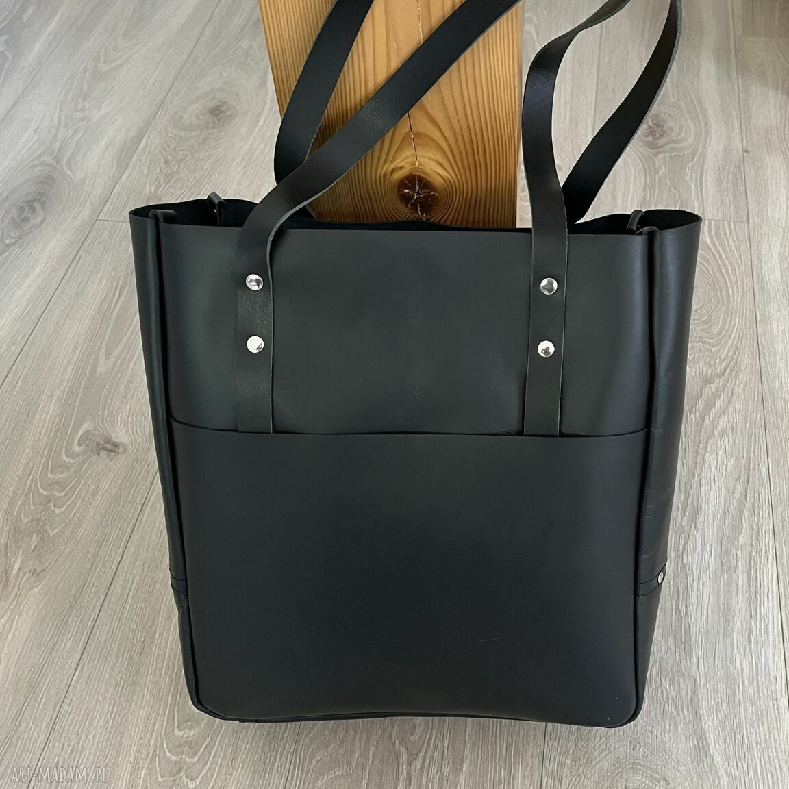 Duża czarna torba skóry ramię format skórzana pojemna pracy