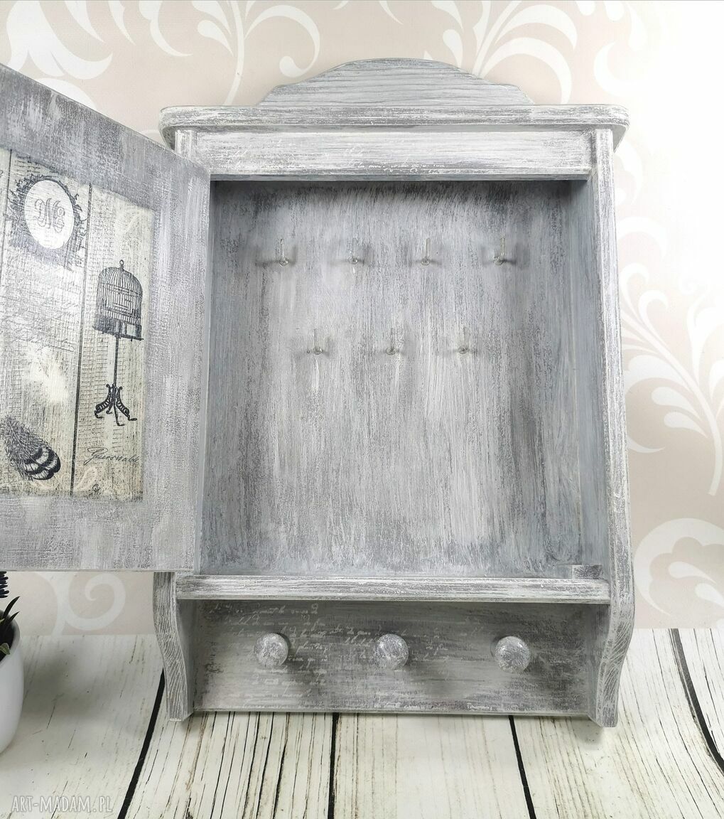 Duża drewniana szafka na klucze w stylu shabby-chic (dr25)