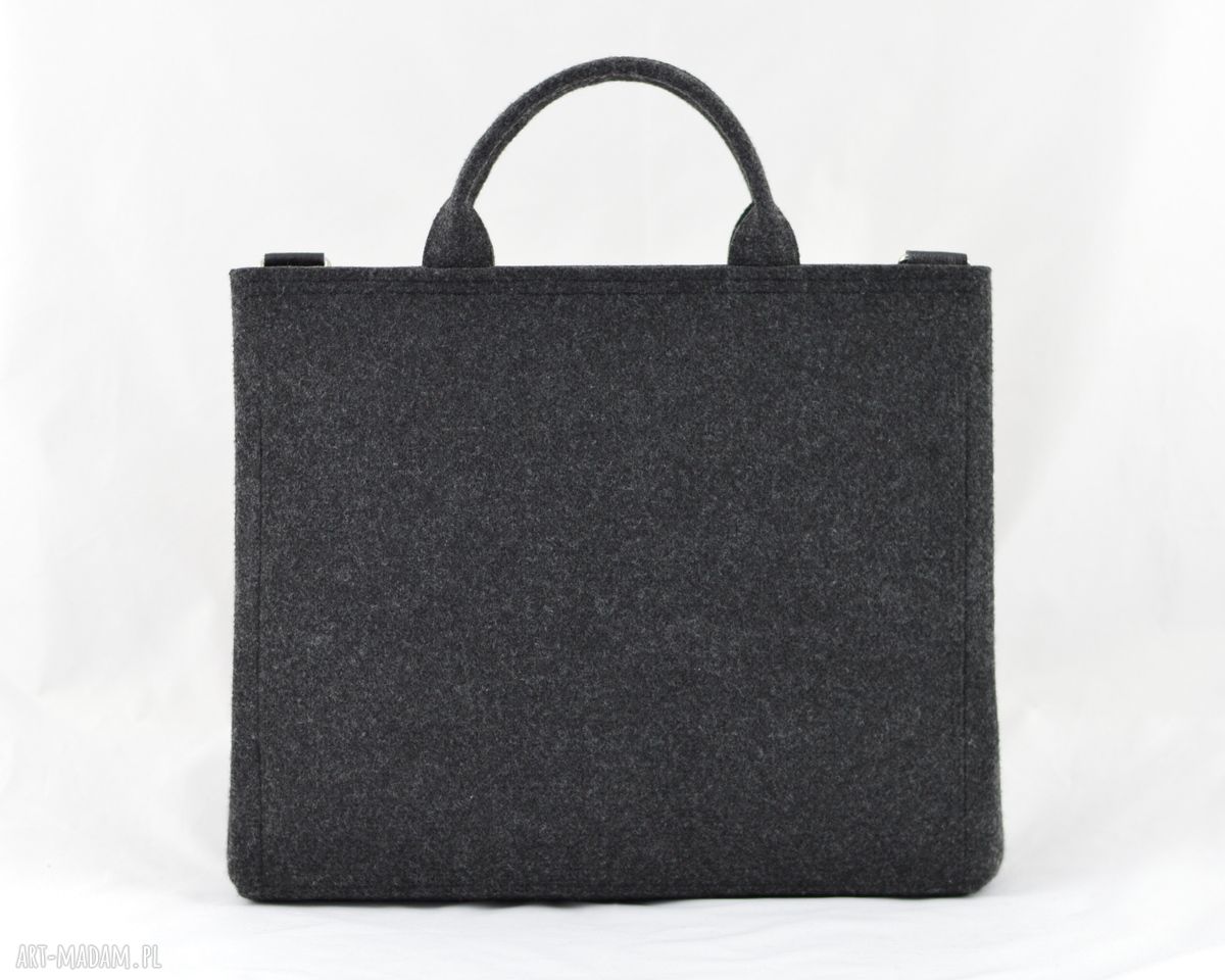 Minimalistyczna filcowa torba na laptopa z paskiem