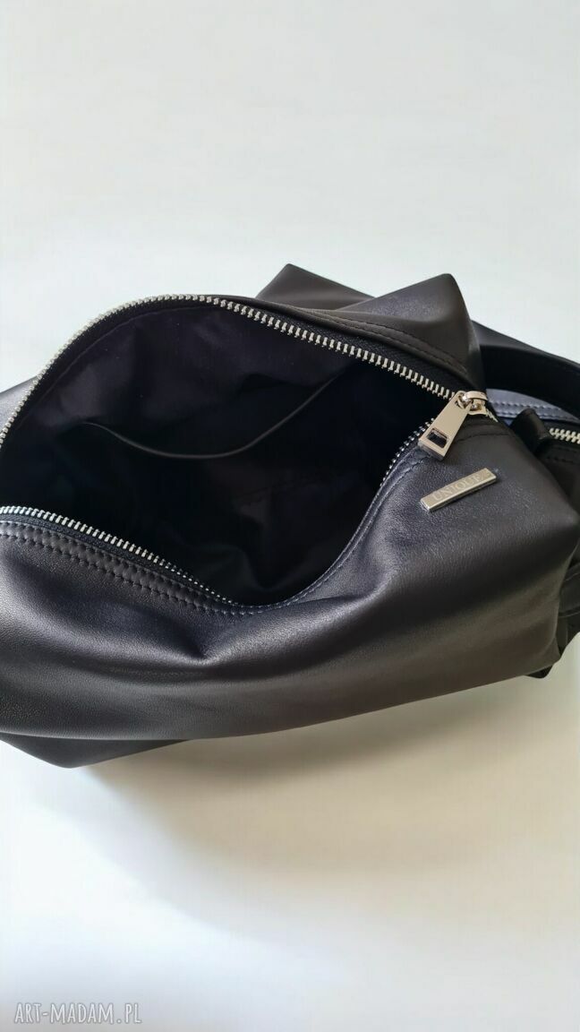 Duża skórzana kosmetyczka czarna unisex - ręczne wykonanie