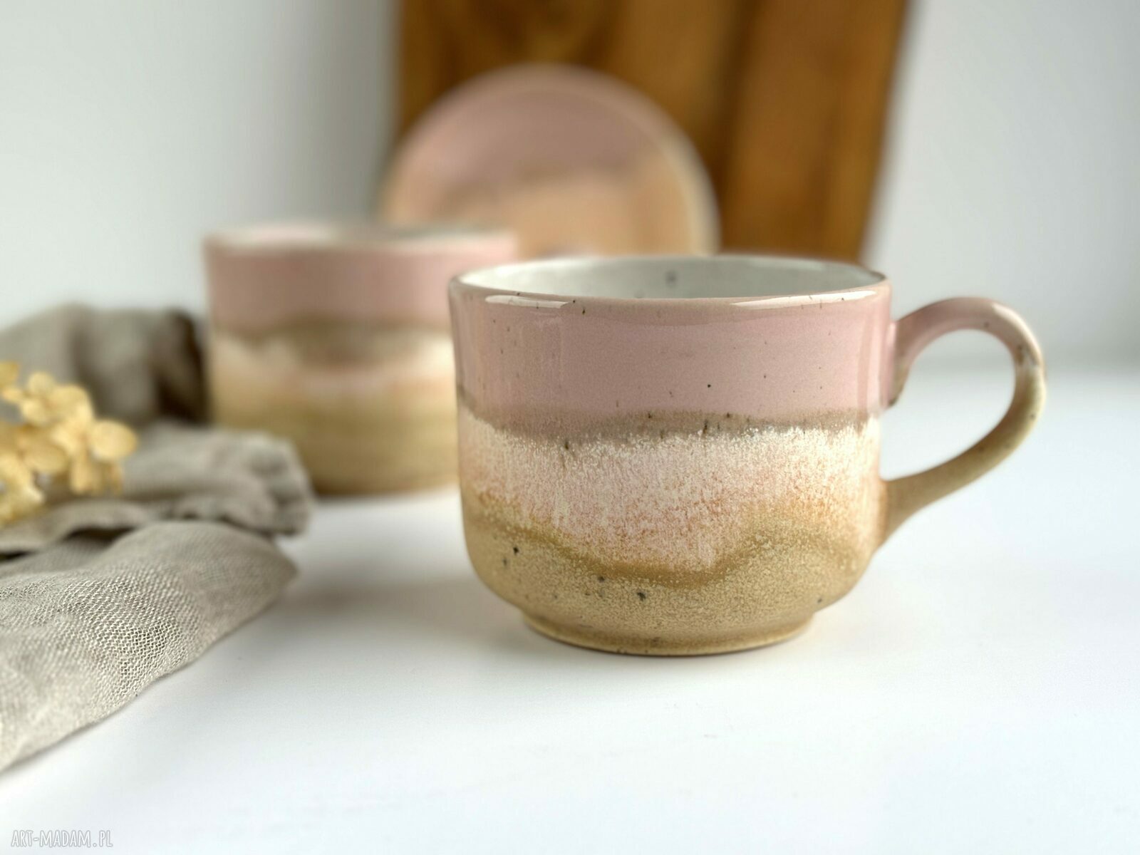 Kubek / duża filiżanka ceramiczna ręcznie robiona 350 ml - Różowe migdały