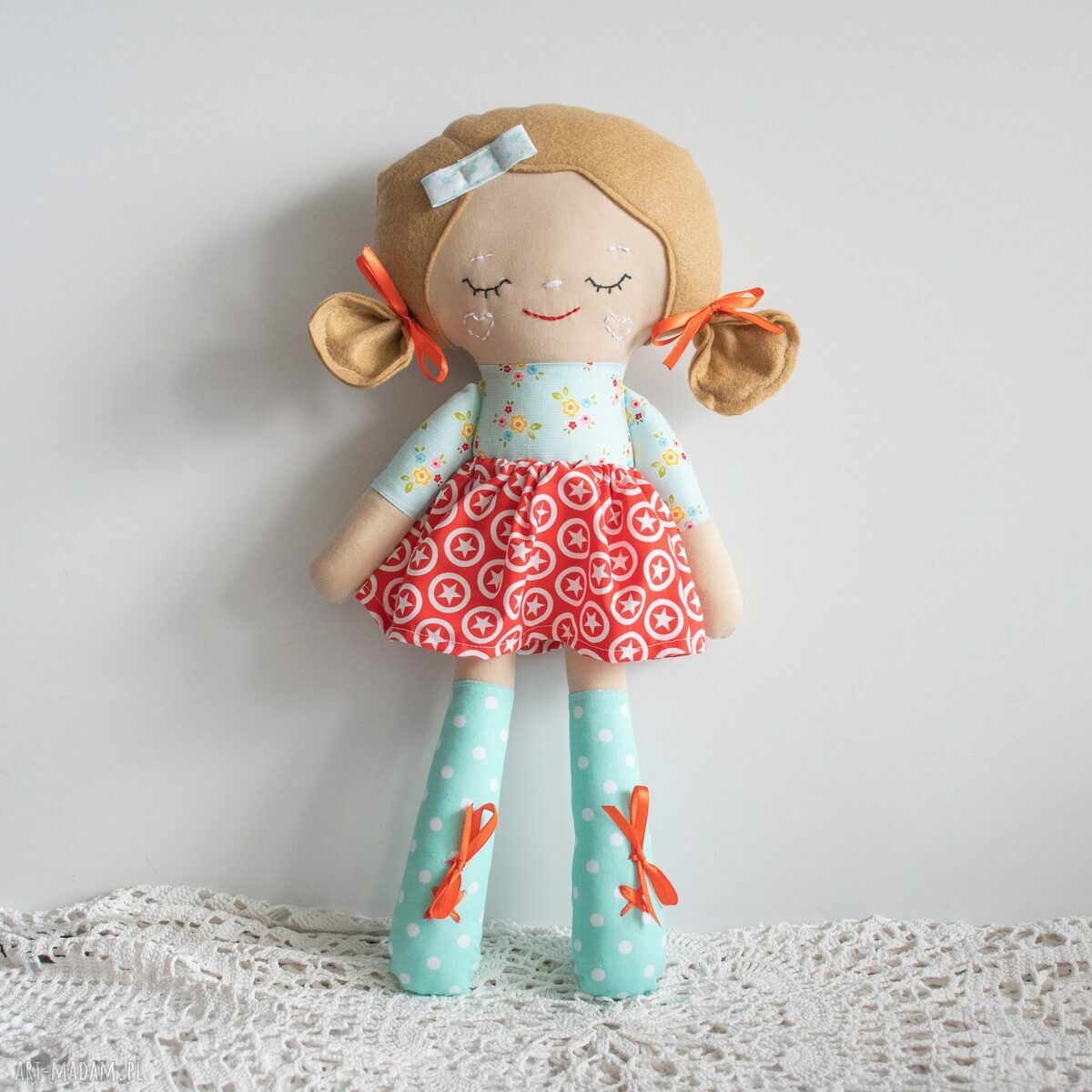 Duża lalka haftowana Emma 46 cm