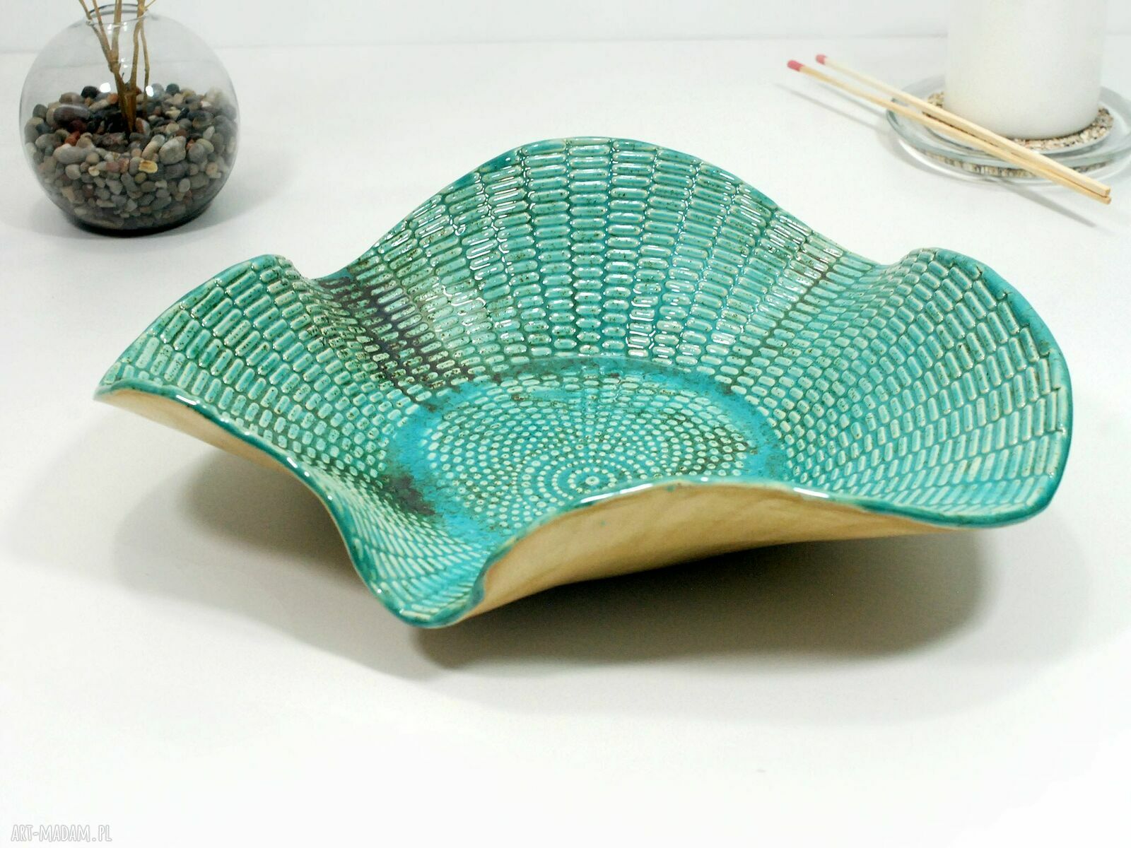 Duża misa dekoracyjna turkusowa muszla z ceramiki handmade