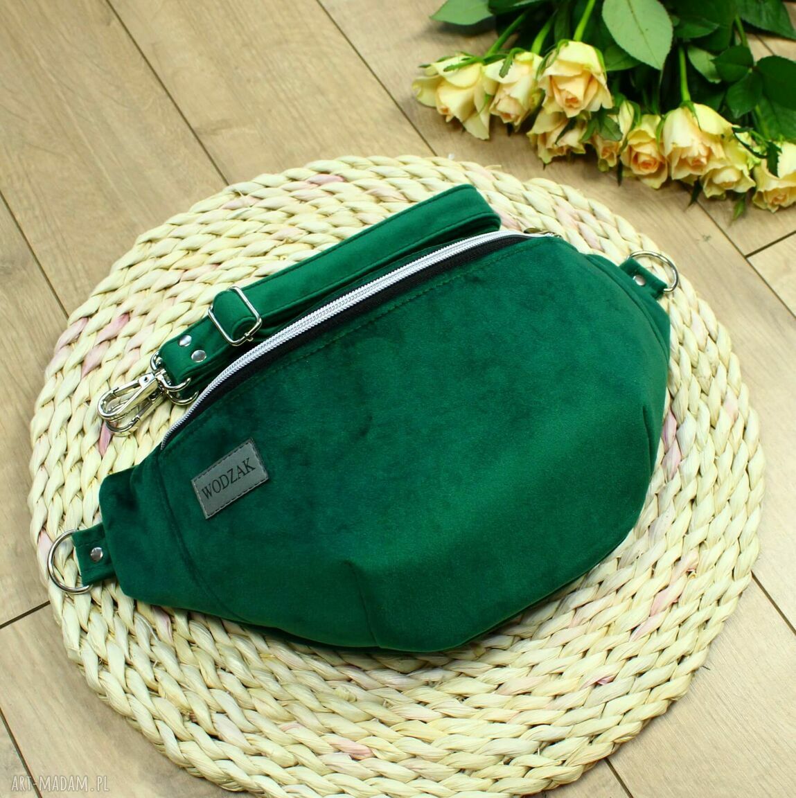 nerki: Nerka damska z zielonego weluru Ręcznie zrobione