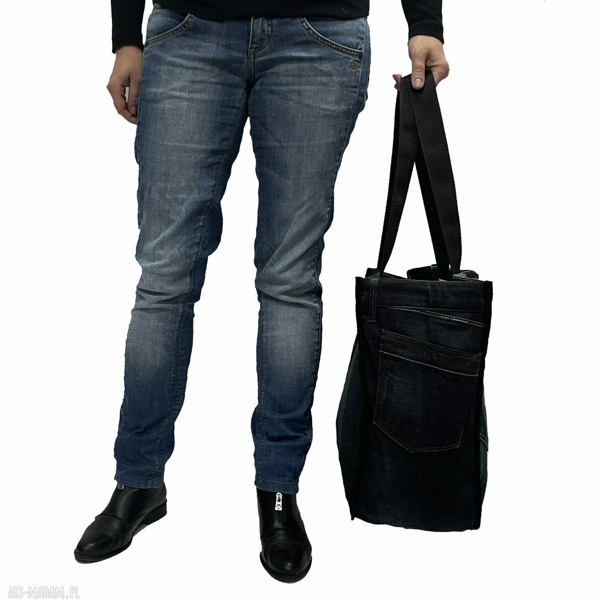 Duża torba na ramię z upcyklingu jeans Levi's 96 od Majunto - shopperka