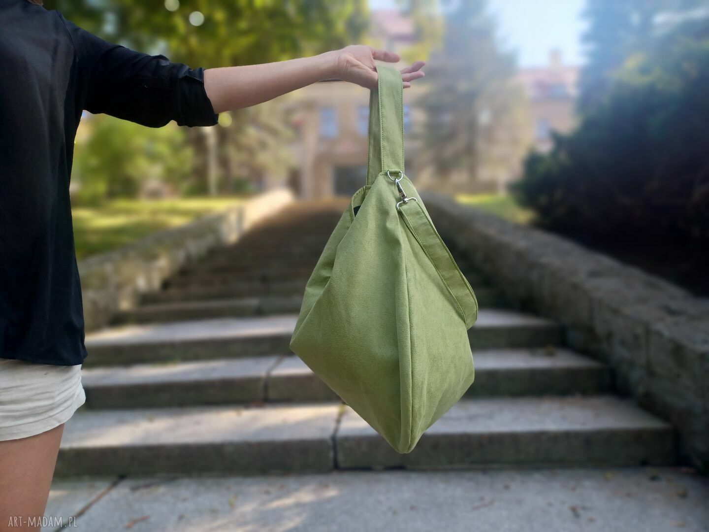 Duża torba worek zamszowa Limonka na ramię