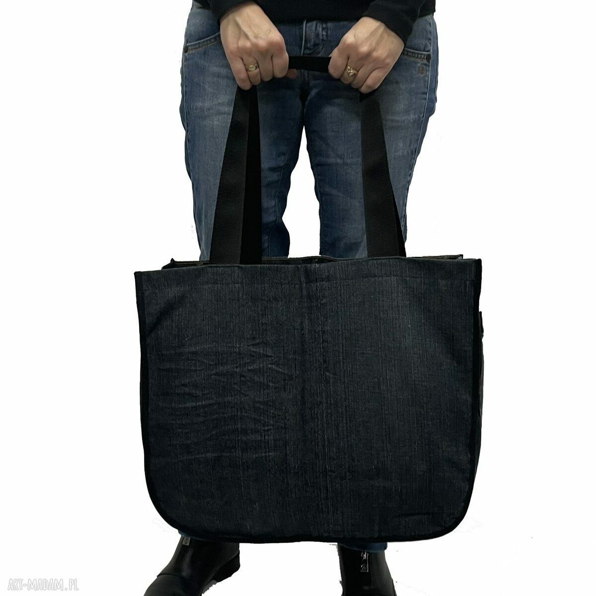 Duża torba na ramię z upcyklingu jeans Levi's 96 od Majunto - shopperka