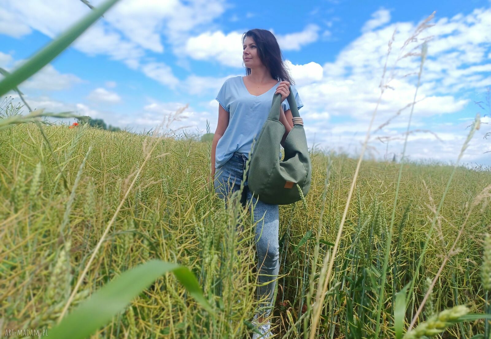Duża torba hobo na ramię z plecionki tapicerskiej - zielona