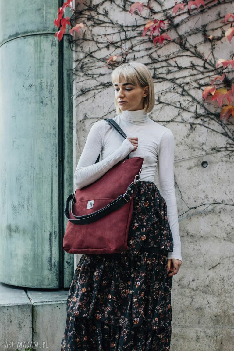 Duża wodoodporna torba bordo z nubuku - na ramię lub na skos
