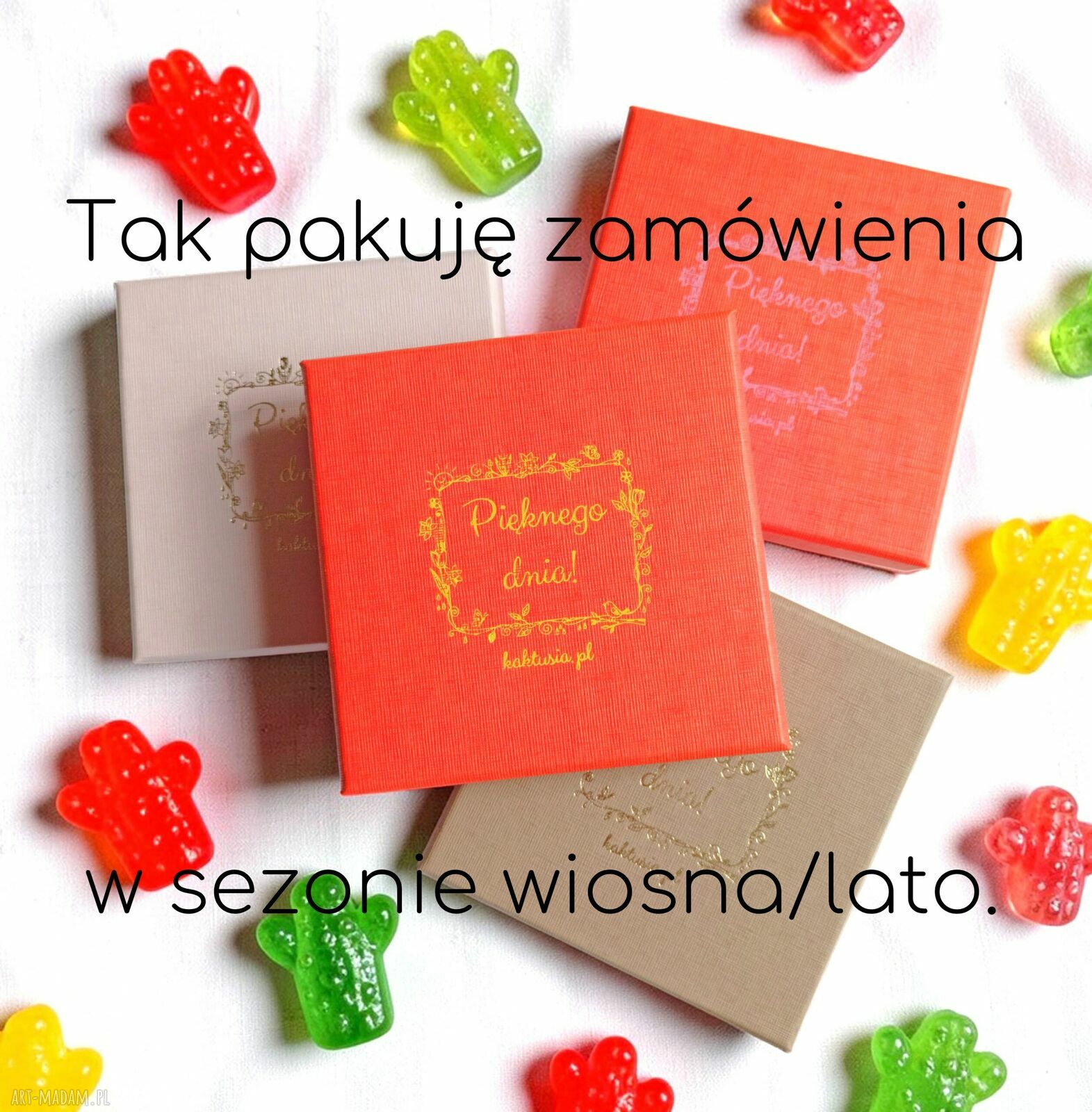 Duże kolczyki z żywicy z kwiatami w różu i pomarańczy