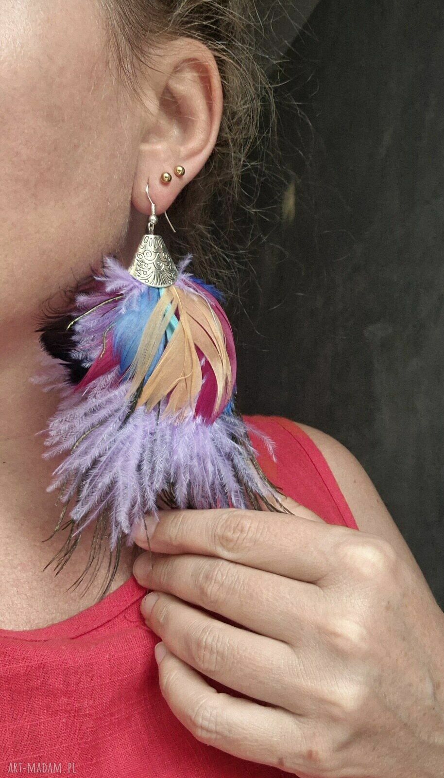 Duże kolczyki z piórami Ruda Klara - elegancki boho look