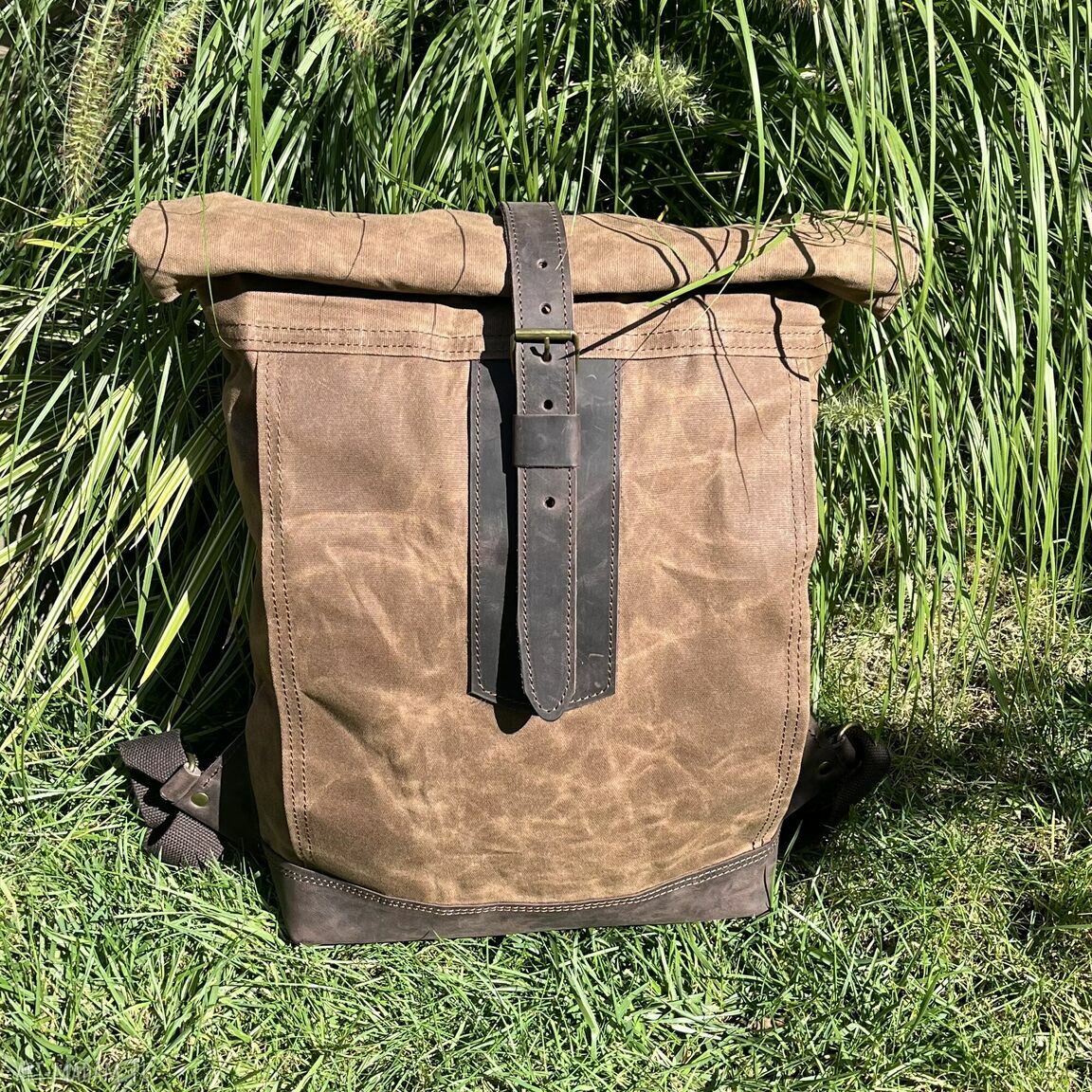 Duży brązowy rolowany plecak bawełny woskowanej skóry vintage