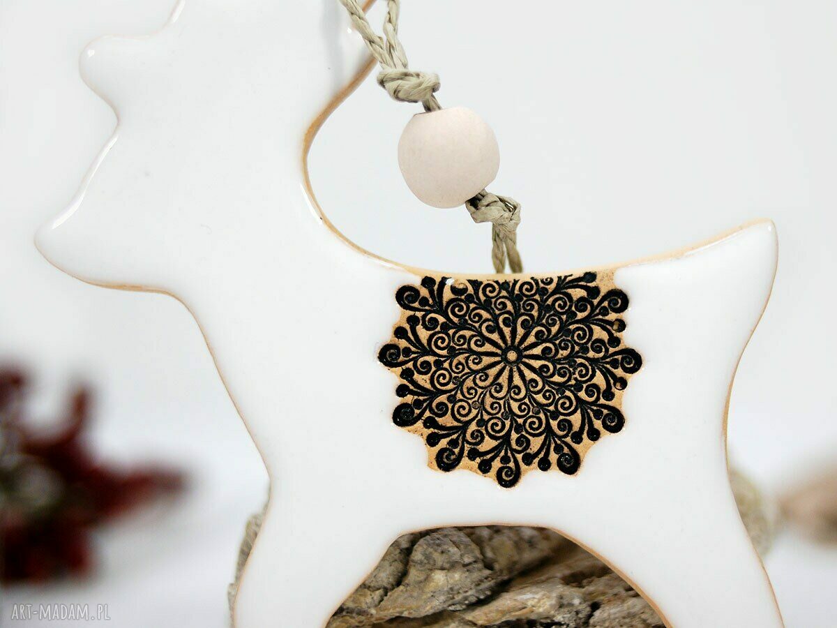 Duży ceramiczny renifer - biała ozdoba choinkowa handmade