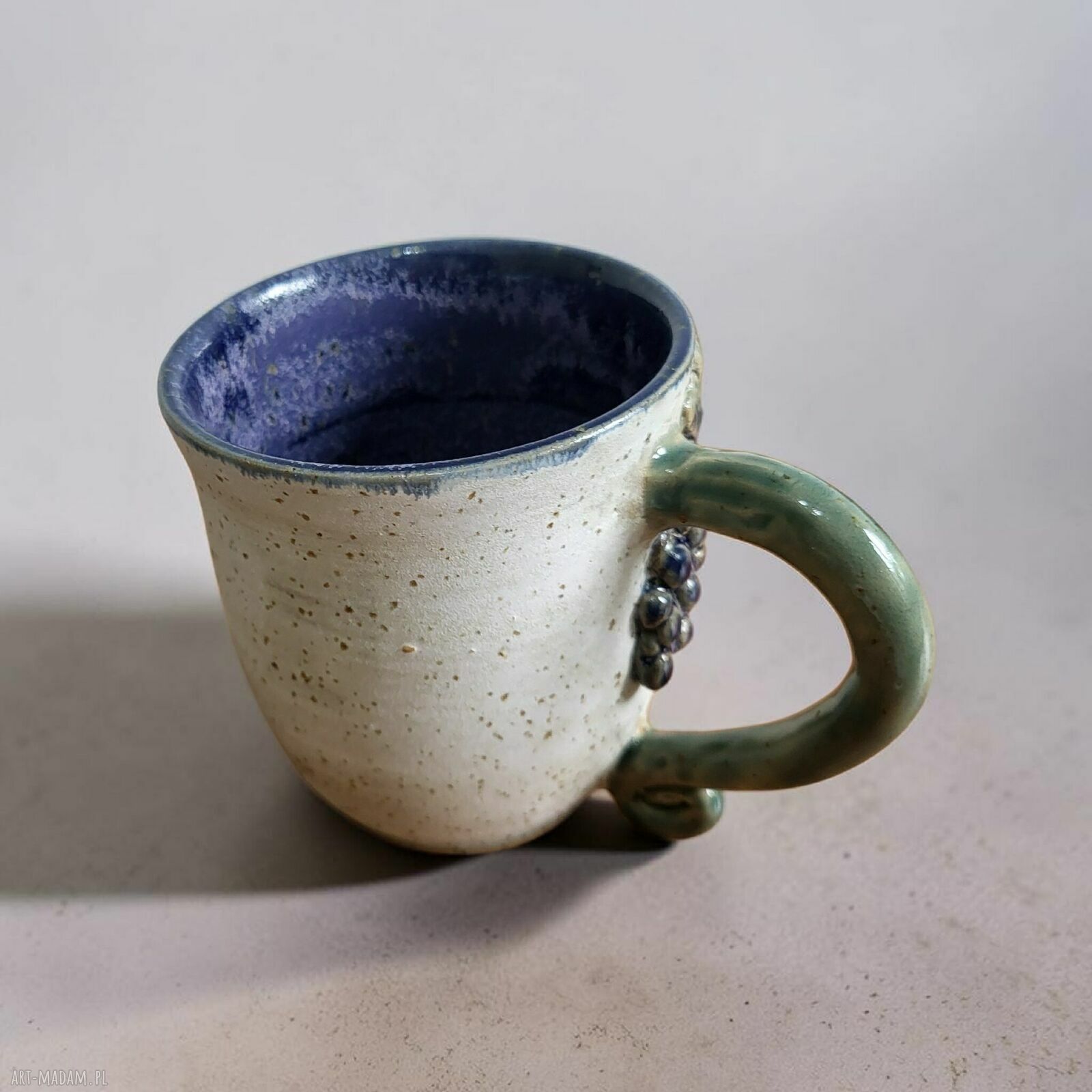 Duży ceramiczny kubek z winogronkiem - ok. 400 ml