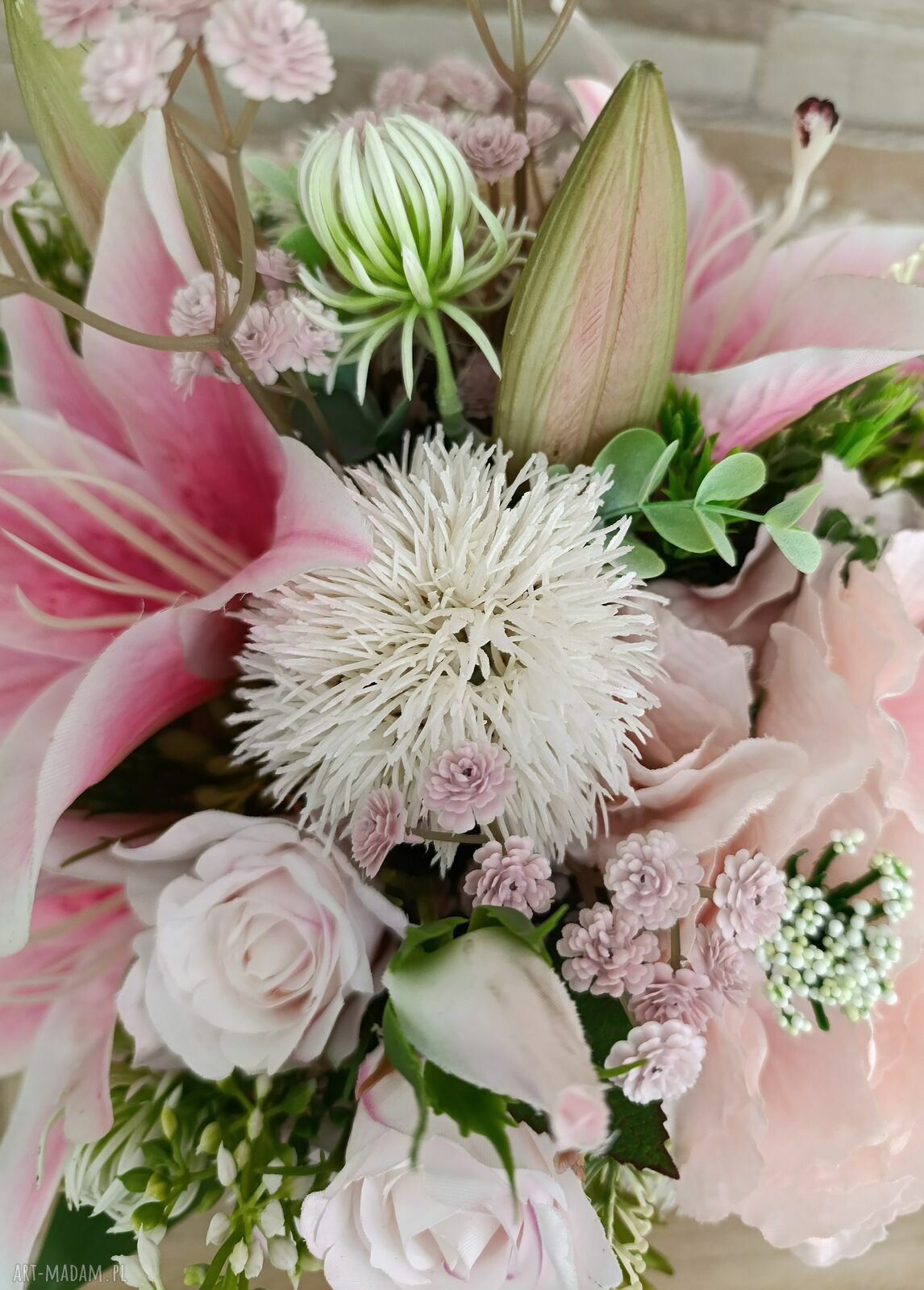 Duży złoty flowerbox z liliami - ręcznie robiona dekoracja do wnętrz