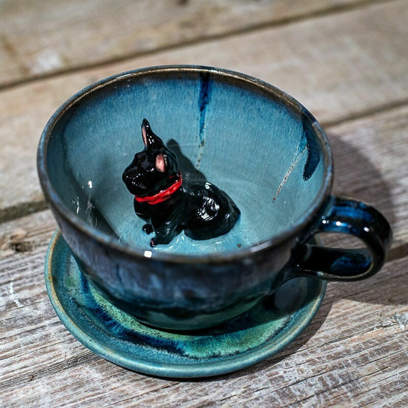 Ręcznie toczona filiżanka ceramiczna z buldożkiem francuskim - Burza morska, ok. 330 ml