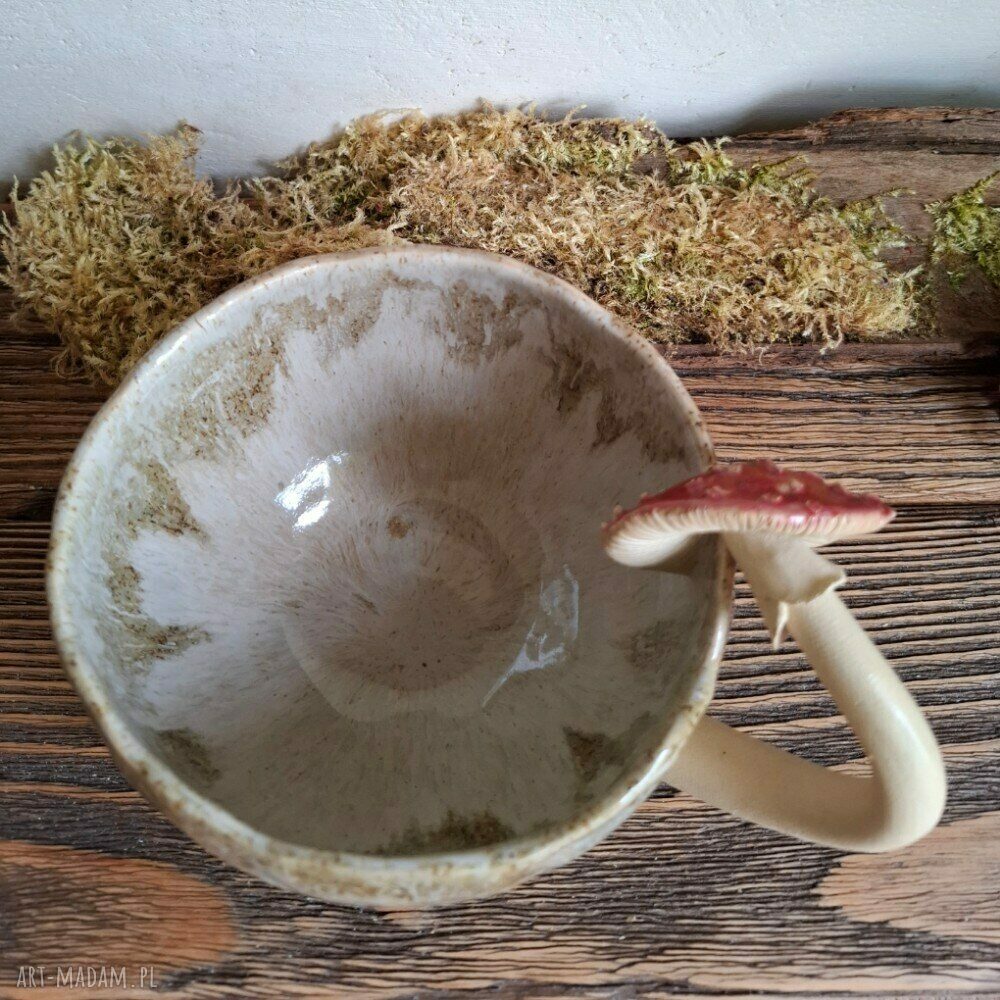Duży kubek ceramiczny z muchomorem - ręcznie lepiony