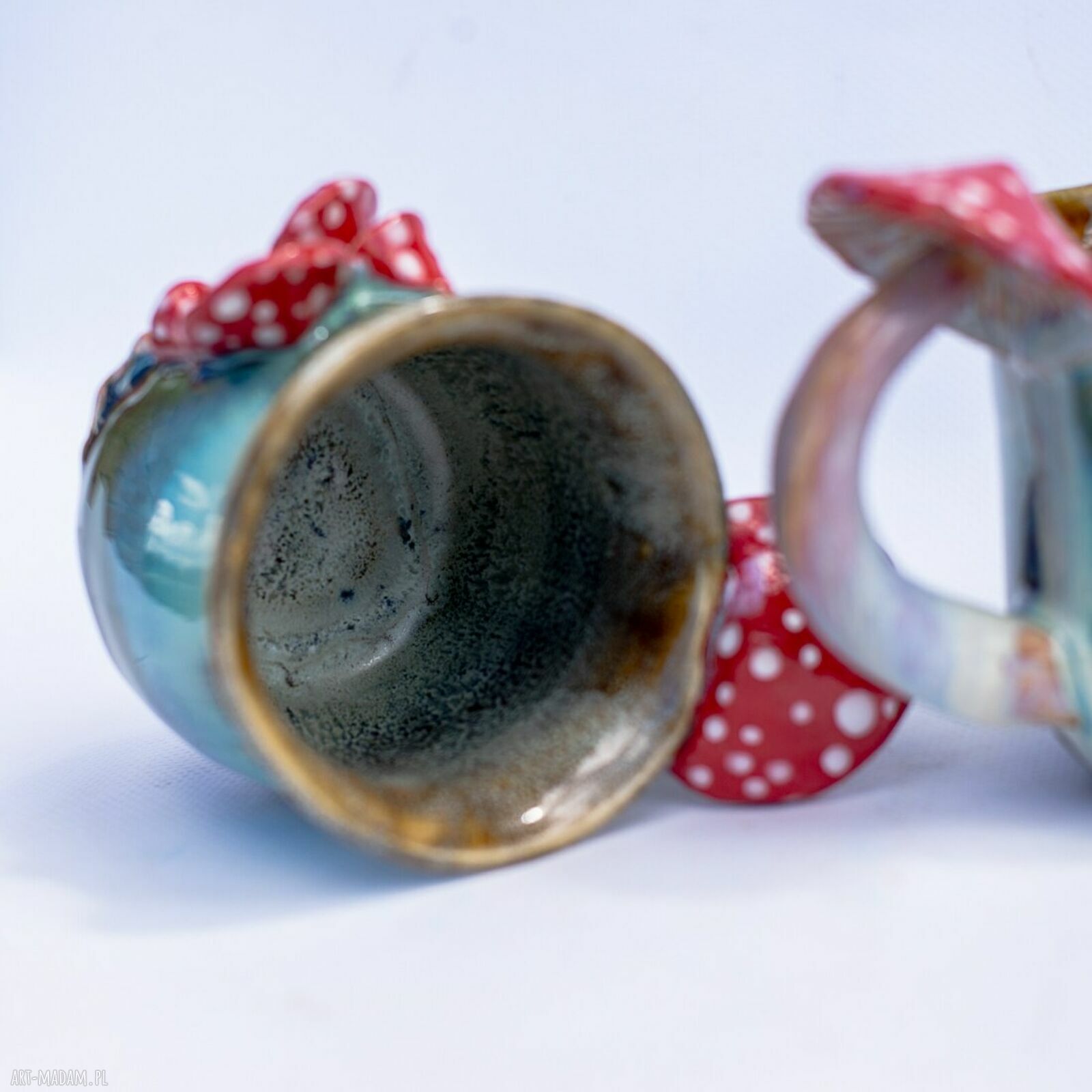 Duży kubek z muchomorem handmade - leśne poszycie, ok. 300 ml (brąz)