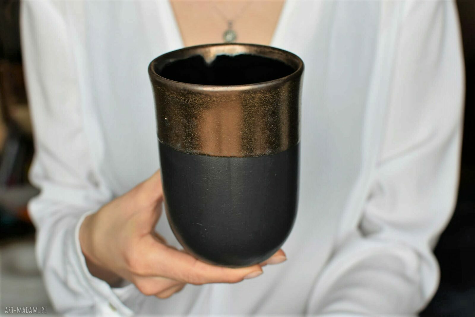 Duży Kubek Ceramiczny 550 ml Złoto & Czerń