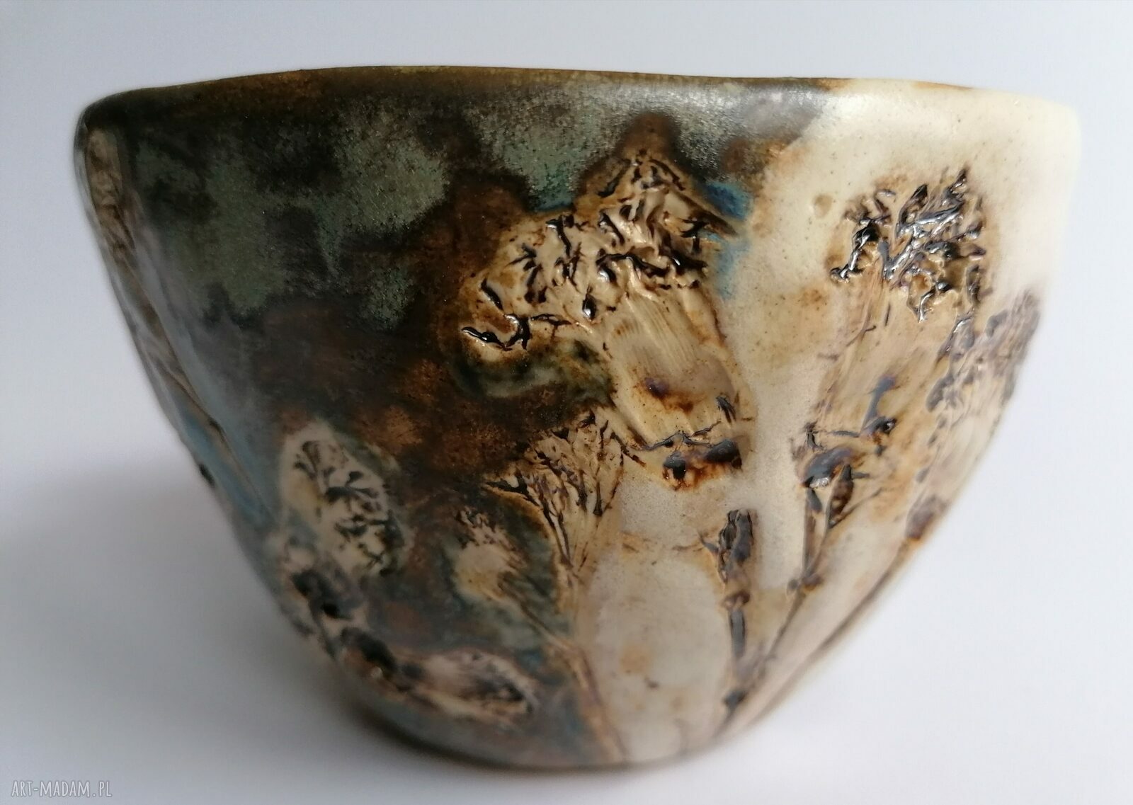 Duży kubek ceramiczny „Jak bukiet kwiatów” - rękodzieło z gliny szamotowej