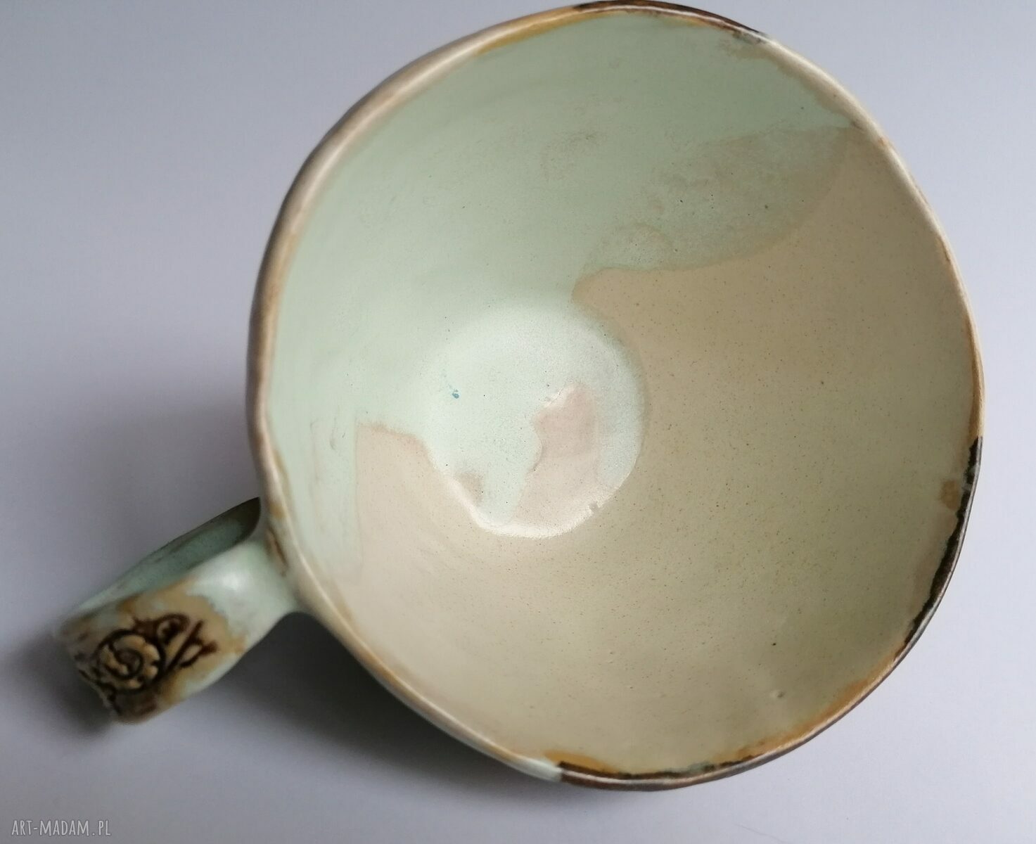 Duży kubek ceramiczny „Jak bukiet kwiatów” - rękodzieło z gliny szamotowej