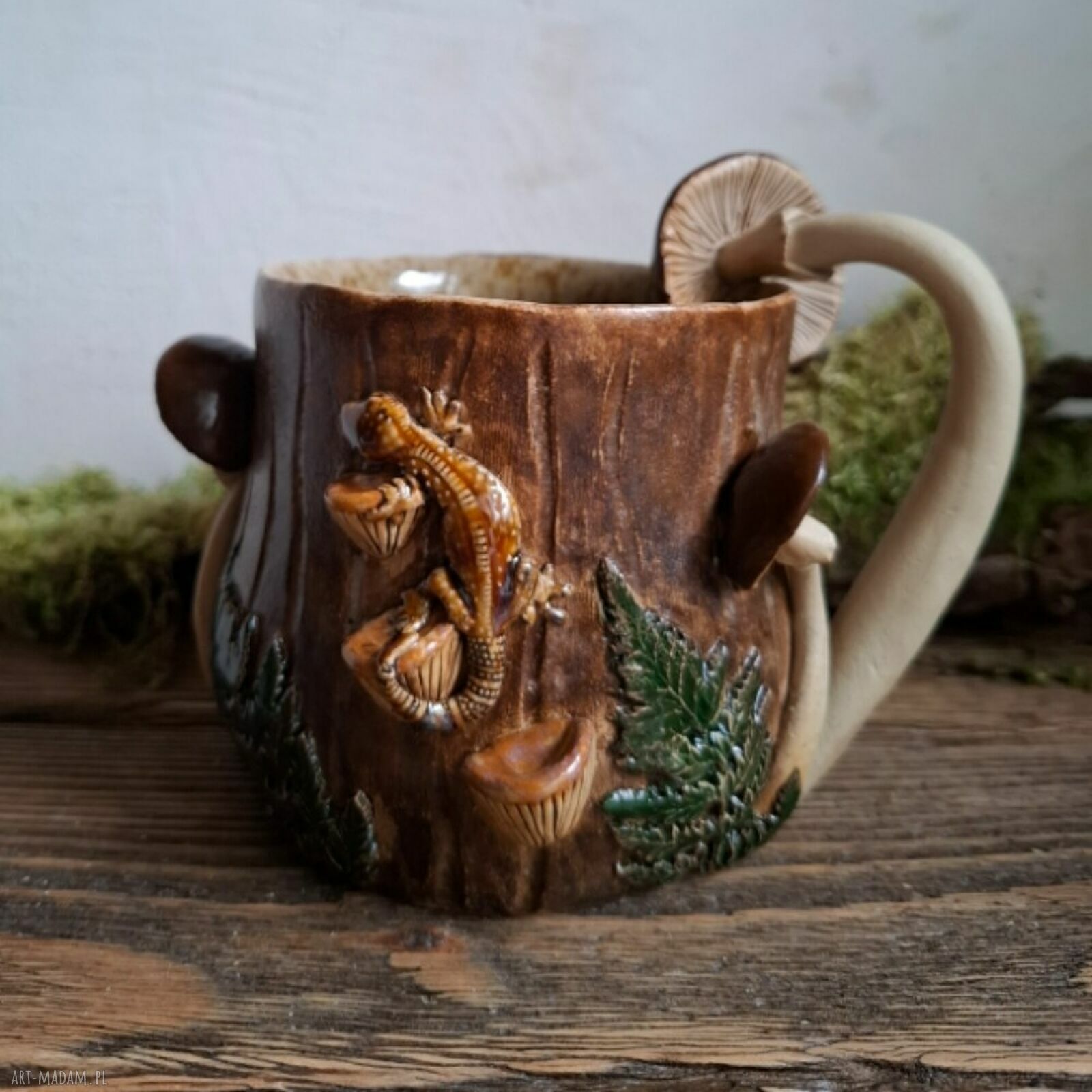 Duży kubek ceramiczny z motywem lasu i drzwi - bajkowy klimat 500 ml
