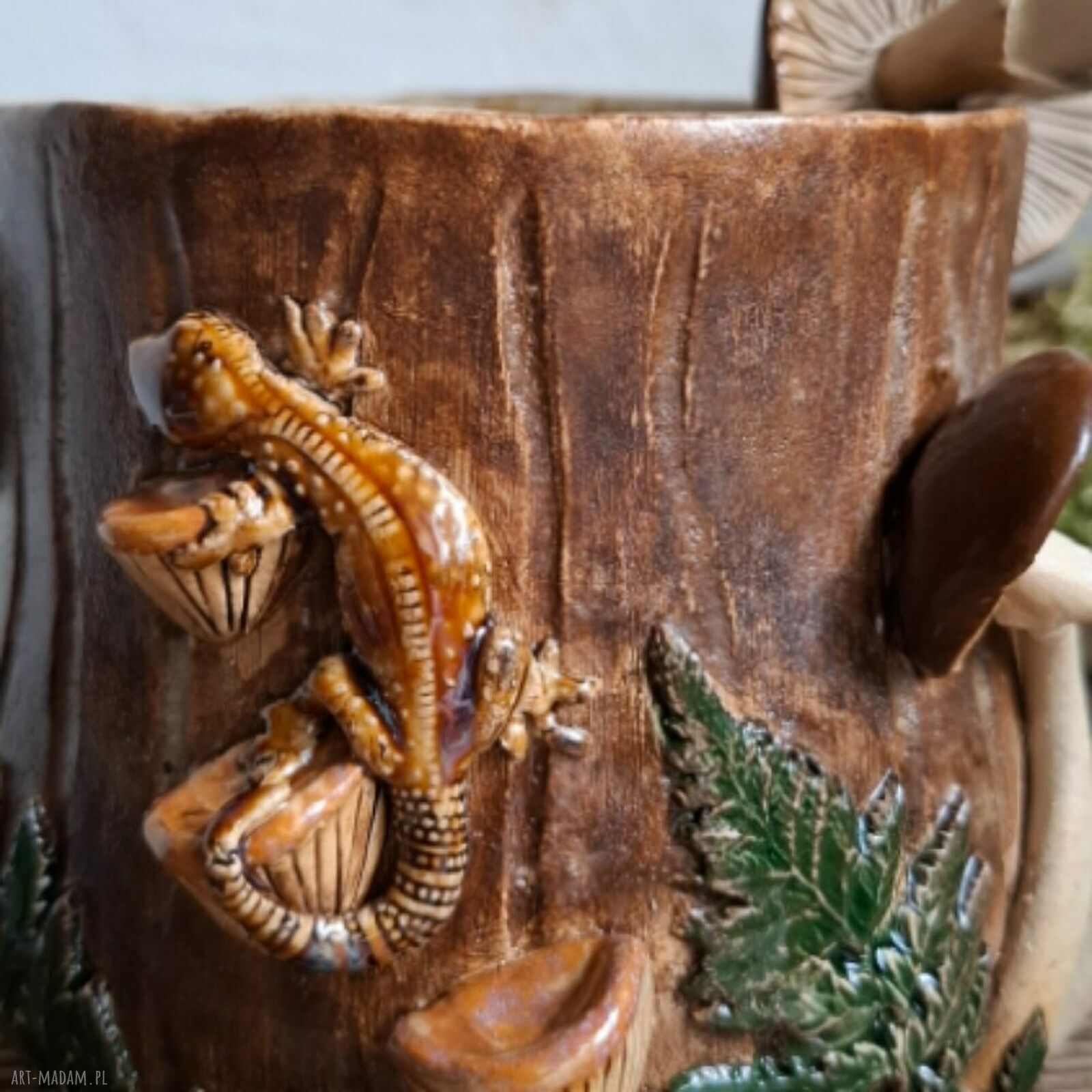 Duży kubek ceramiczny z motywem lasu i drzwi - bajkowy klimat 500 ml